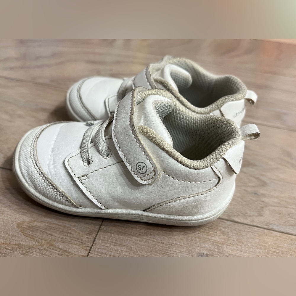 Stride Rite 360 toddler sneakers size 6M